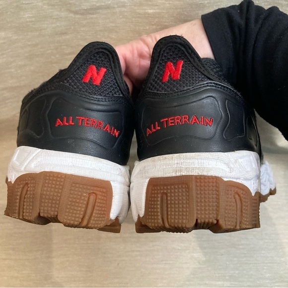 NEW BALANCE 801 Sz 10D All Terrain Abzorb Sole Lace  Up Sneakers - Picture 9 of 12
